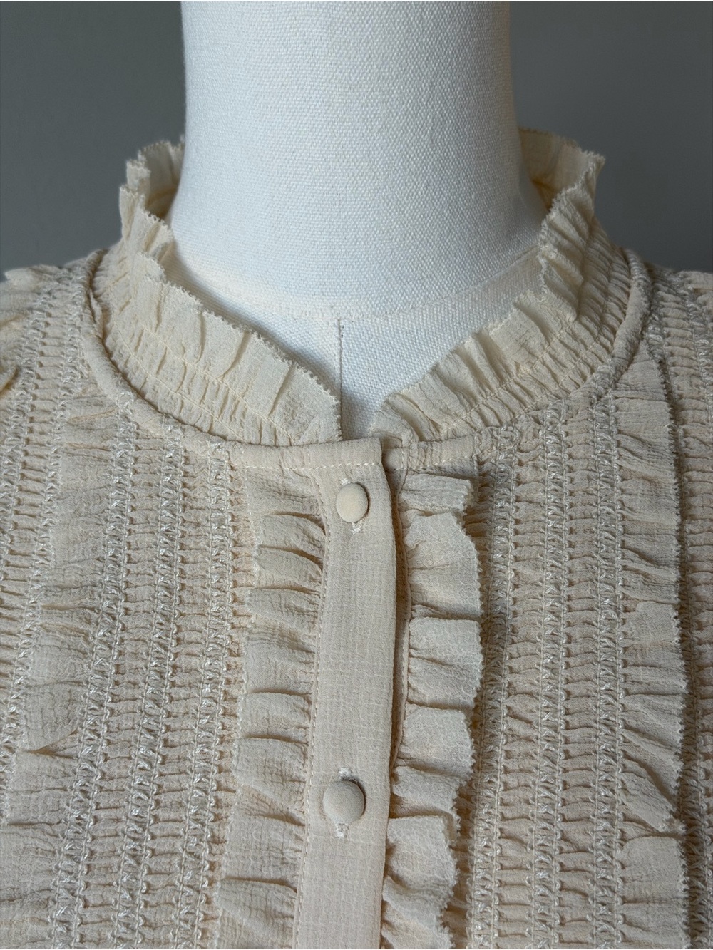 💫 SÉZANE Gasby Victoriana Ruffle Shirt Cream Ecru EU 42 US 10 L - Picture 6 of 15